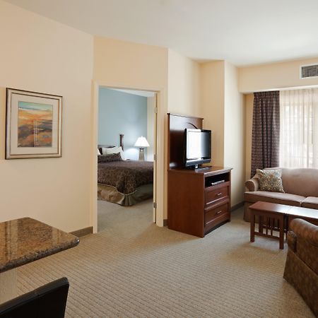 Homewood Suites Lafayette-Airport Exterior foto